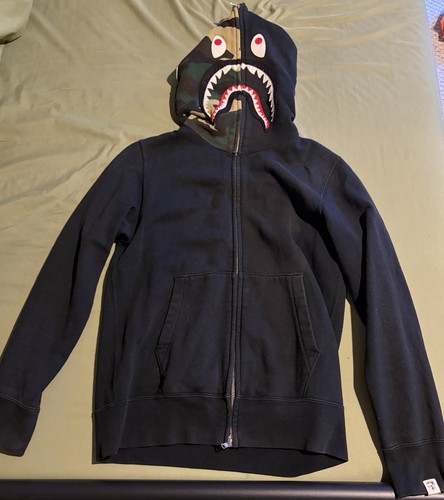 Women small bape shark zip - small,