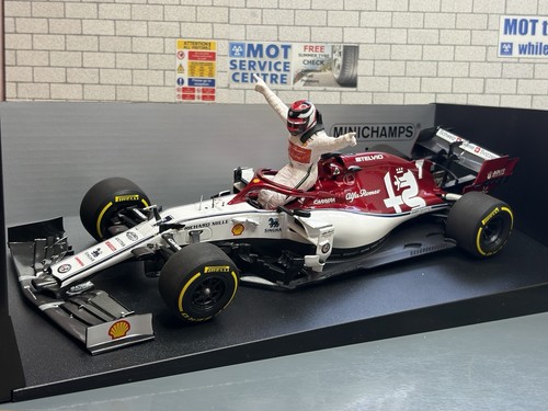 Boxed minichamps f1 - 1:18,