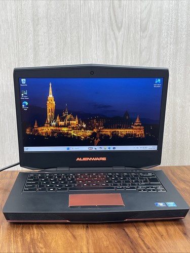 Alienware gaming laptop - alienware,