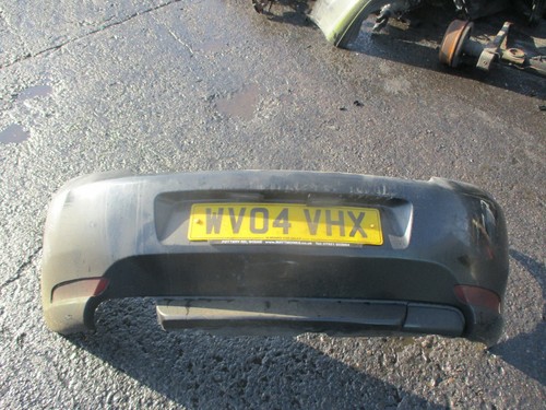 Alfa romeo 2004 rear back - rear,