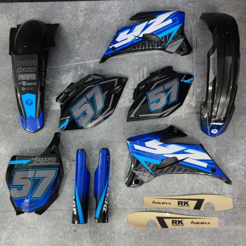 Plastics graphics yamaha - +,