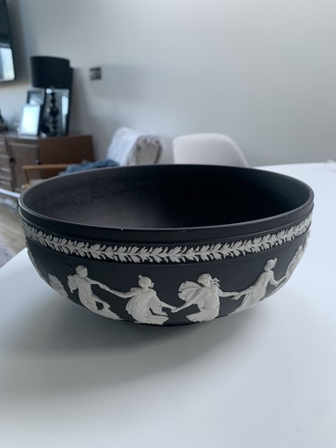 Wedgwood black jasper ware - black,