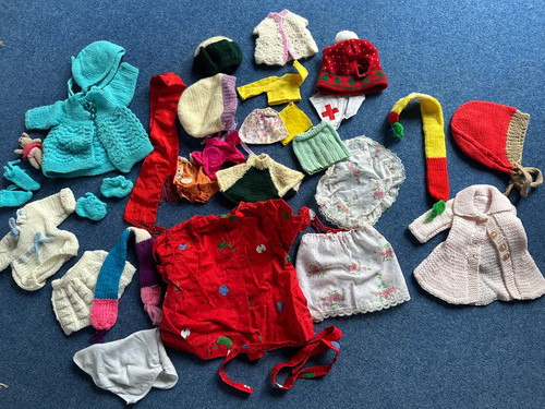 Vintage dolls clothes - dolls,