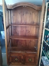 display cabinet with glass doors / dresser