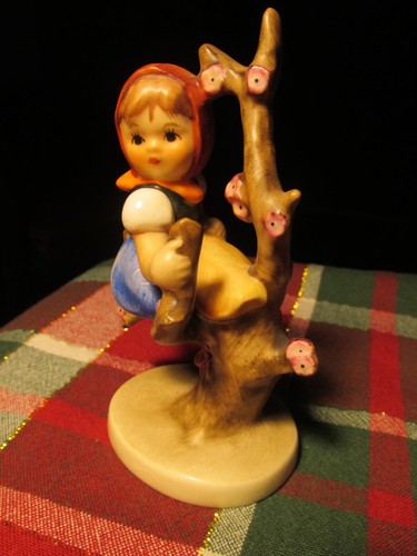 Goebel hummel figurine - goebel,
