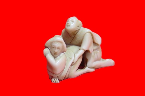 Antique japanese netsuke - antique,