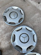 Mercedes w124 Hub caps.  4x 15" wheel trims X4.  124 401 1424. 