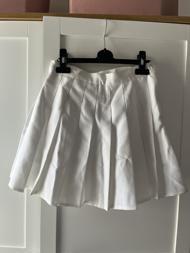 White pleated tennis style - white,