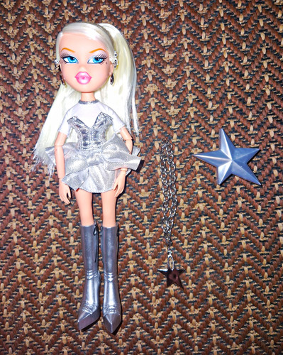 Bratz charmz cloe doll - bratz,