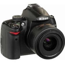 Nikon D5000 12.3M + 18-55mm OIS DSLR Camera Photography
