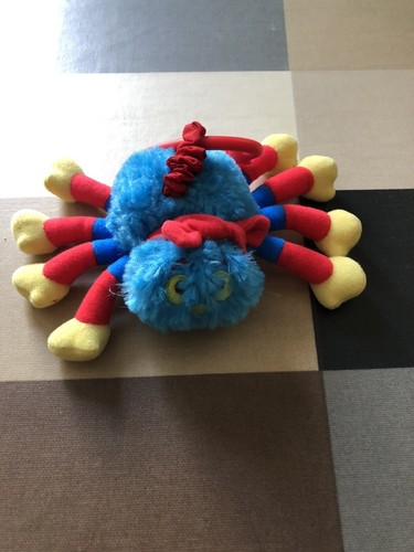 Woolly and tig spider hanging - and,