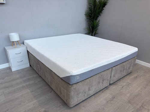Tempur one 6ft superking - one,
