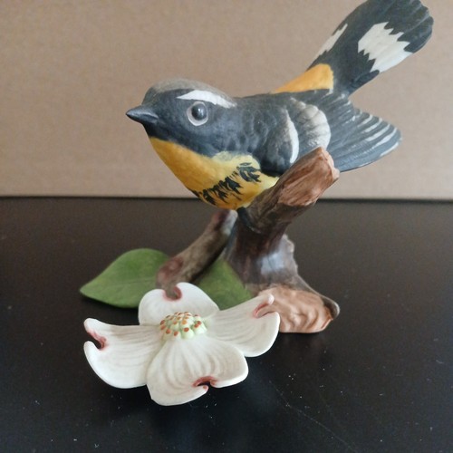 Porcelain bird figure - porcelain,