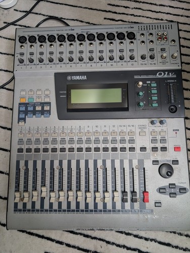 Yamaha 01v digital - yamaha,