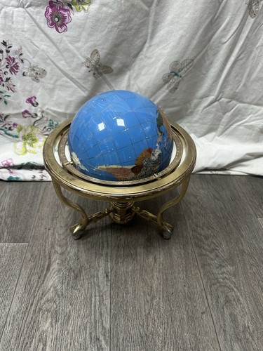 Light blue gemstone world - light,