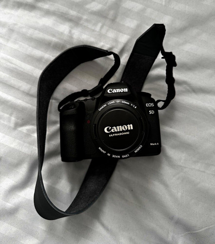 Canon eos mark digital - mark,