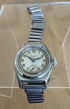 Vintage Swiss Wind Up Everite King Wrist Watch