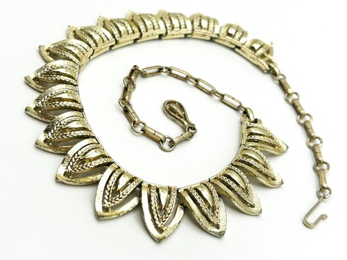 Vintage coro gold - gold, tone