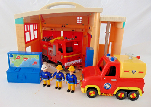 Fireman sam larger fire - fireman,