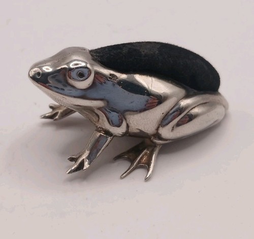 Frog pin cushion marked - frog, 925