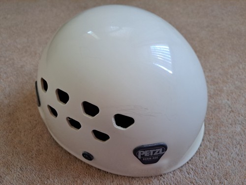 Petzl ecrin climbing helmet - petzl,