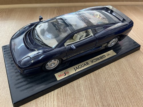 Maisto scale die cast - 1:18,