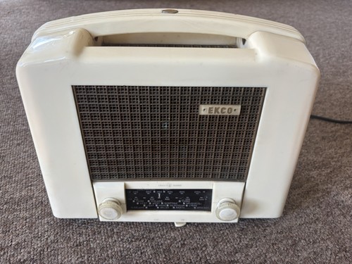 Ekco valve radio model u122 - valve,