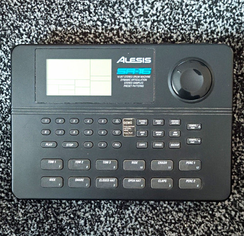 Alesis digital 16 - sr-16,
