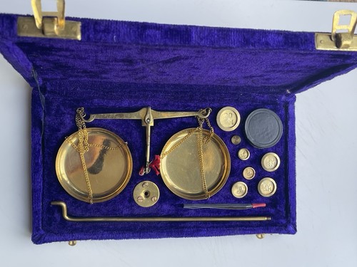Traditional weight scale - traditional,