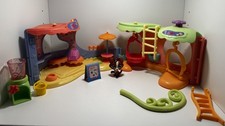 LITTLEST PET SHOP  LPS Pig Cafe Bundle With Accessories see images vintage 