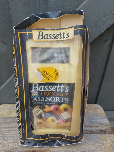 Vintage lledo diecast bassetts - diecast,