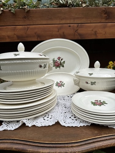 Wedgwood moss rose dinner set - rose,