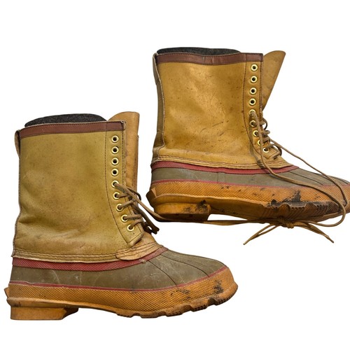 Vtg world famous - vtg,