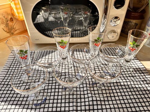 Glasses babycham and cherry - -,