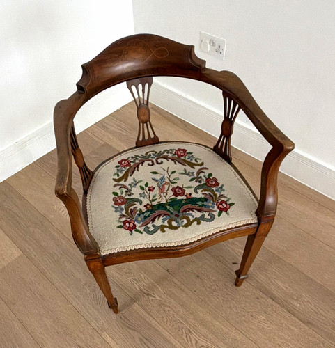 Dark wood accent chair with - dark,