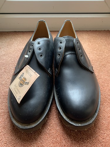 Post office martens vintage - post,