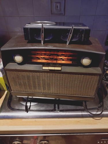 Bush vhf80 vintage radio and - bush,