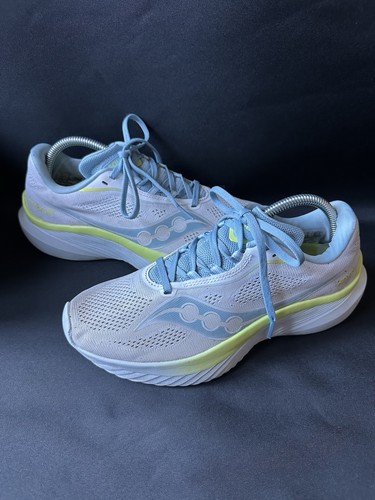 Saucony kinvara white and - 15,