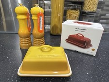 Le Creuset New Nectar Yellow Butter Dish & Salt & Pepper Mill Set RRP £131