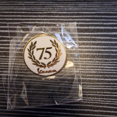 Vespa badge - vespa,