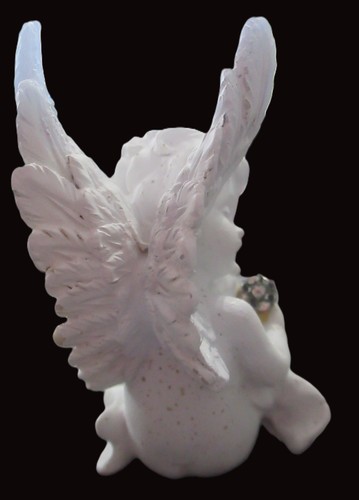 Naked sleeping white - , cherub