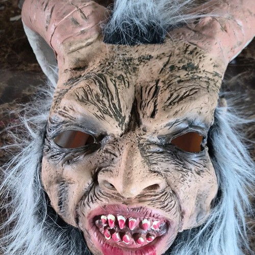 Monster horned full - full, face