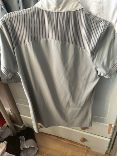 Mieux showing shirt size - showing,