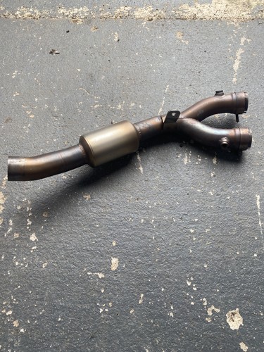 Link pipe for remove - for, catalyst