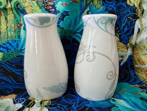 Belleek living salt pepper - ,