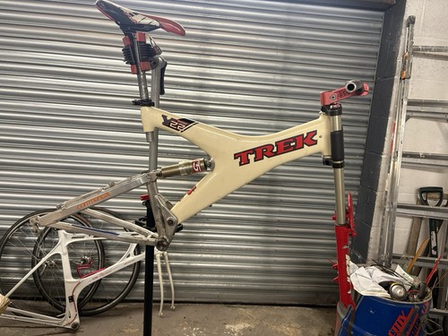 Trek y22 carbon full - trek,