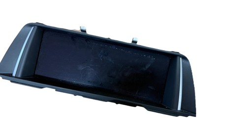 Bmw series f11 f10 - f10, sat