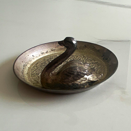 Metal swan trinket dish - metal,