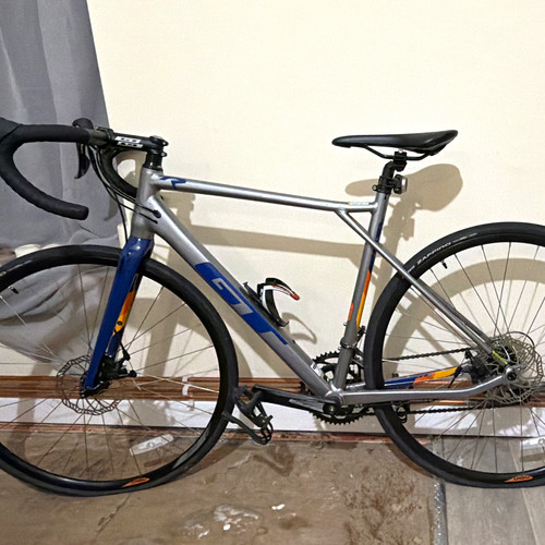 Road bike 700c grey blue - gt,