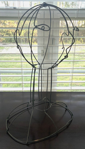 Vintage wire bust - vintage, in